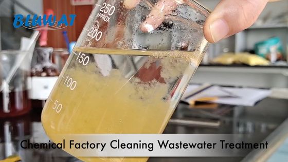 خرید 1327 41 9 کلرید پلی آلومینیوم در کارخانه شیمیایی تمیز کردن آزمایش شیشه تصفیه فاضلاب ساخت آنلاین